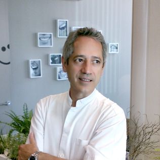 Miguel Velilla Lopez, Dentista Manresa