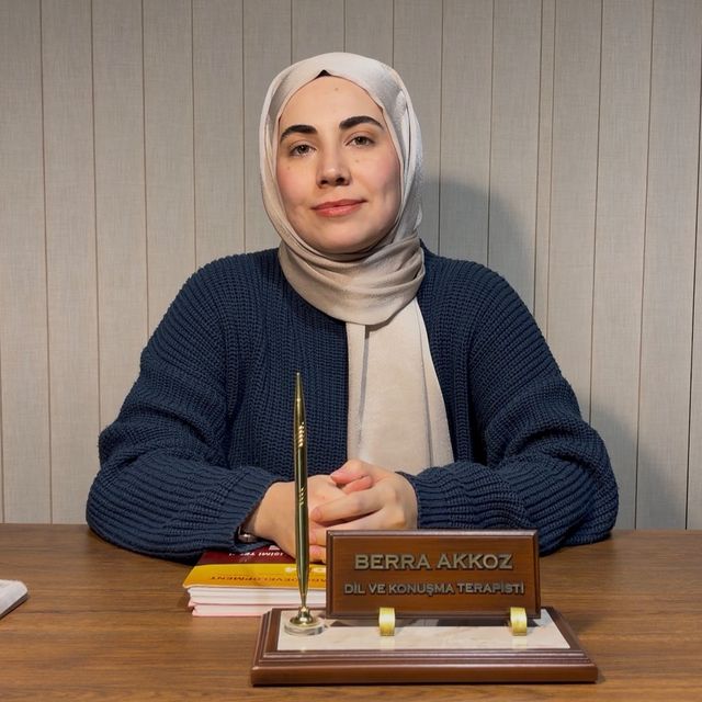 Berra Akkoz, Dil ve Konuşma Terapisi Sakarya