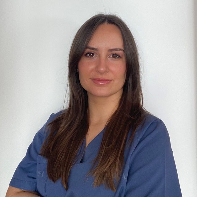 Alba Pardo Estévez, Ginecólogo Torrent