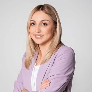 Acercar imagen: Araceli Sansaloni Morell, Terapeuta complementario Gandía