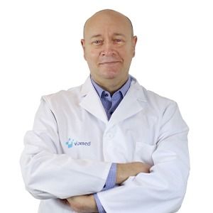 Alfonso Vallejo Valero, Cirujano plástico Madrid