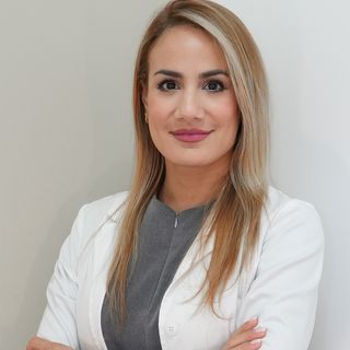 Acercar imagen: Emily Martín Ramírez, Dentista Madrid