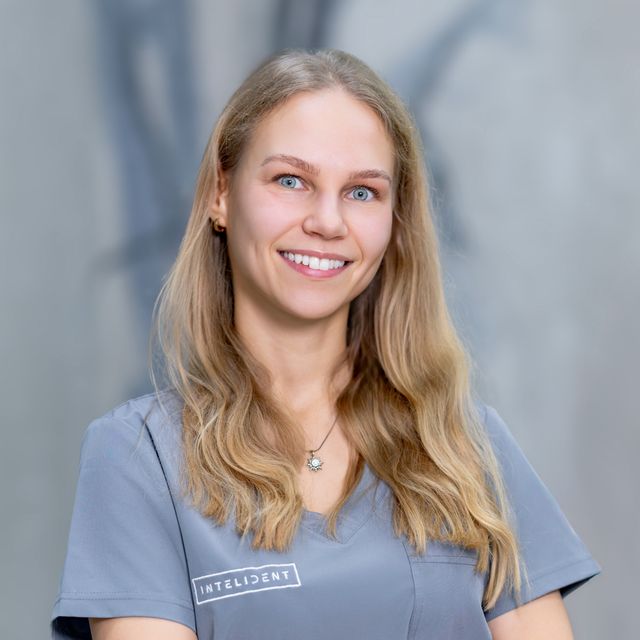 Justyna Święch, stomatolog Łódź