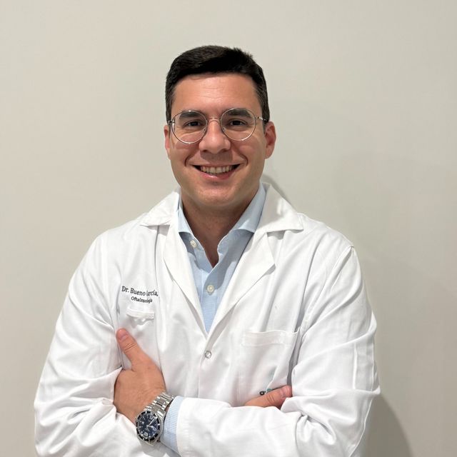 Pedro Bueno García, Oftalmólogo Badajoz