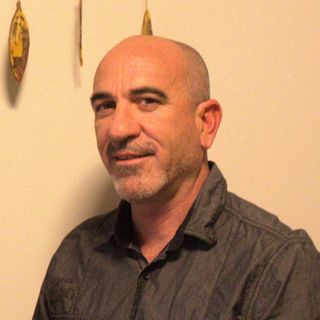 Acercar imagen: Fares Fayad Herreras, Terapeuta complementario Estepona