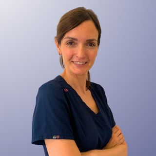 Ana Amelia Fernández-Peinado Martinez, Ginecólogo Elche