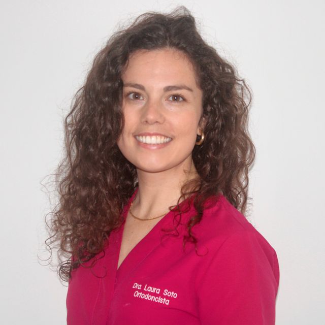 Laura Soto Echavarria, Dentista Donostia-San Sebastián