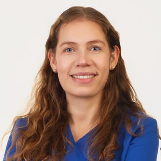 Dra. Cristina Uzal Fernández