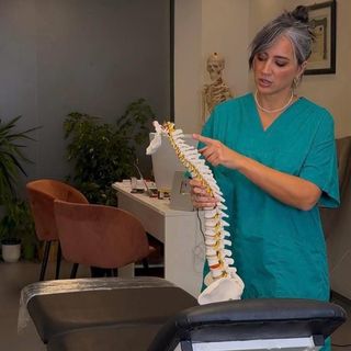 Ingrandire l'immagine: Lucia Mandolini, osteopata Senigallia