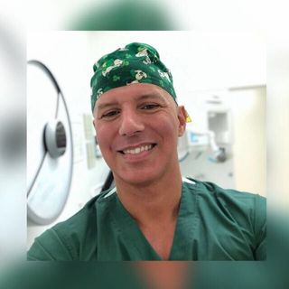 Ingrandire l'immagine: Gianluca Fossati, dentista Genova