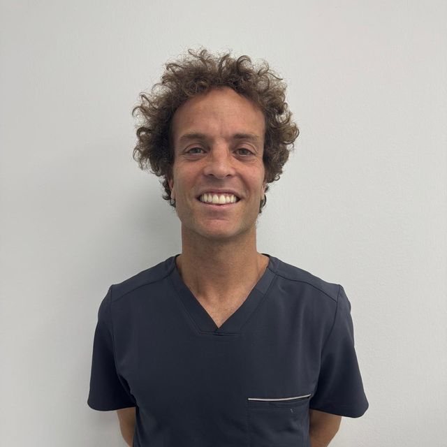 Adrià Vila Rutllant, Dentista Esplugues de Llobregat