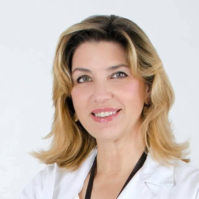 Isabel María Brú Espino, Médico estético Talavera de la Reina