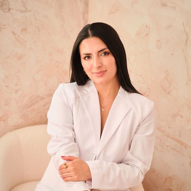 Daniela Barrios Marroquin, Médico estético Pamplona