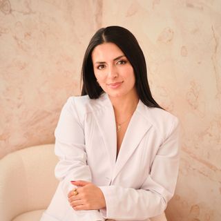 Acercar imagen: Daniela Barrios Marroquin, Médico estético Pamplona