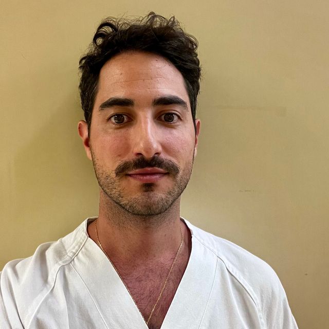 Carlos Aragonés, Enfermero Valencia