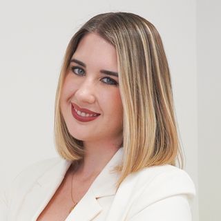 Angélica Figueroa Mora, Cardiólogo Santa Cruz de Tenerife