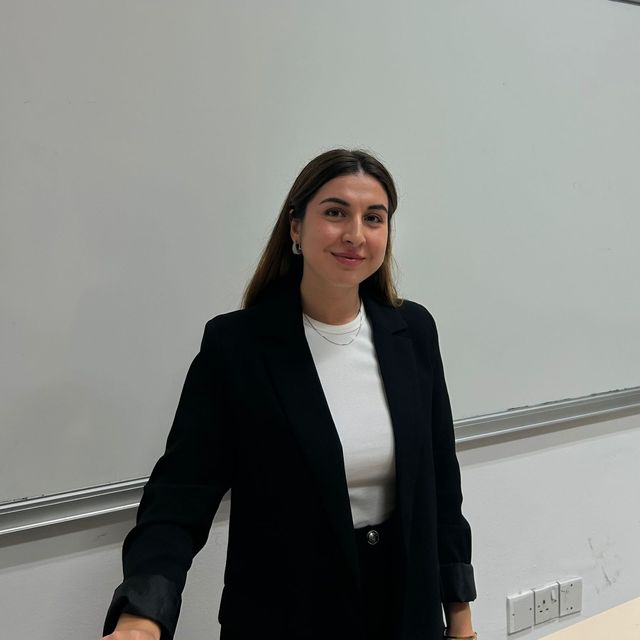 Ayşegül Yoldaş, Psikoloji İzmir