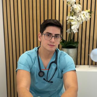 Acercar imagen: Edgar Fernando Sosa Franco, Terapeuta complementario Platja D'Aro
