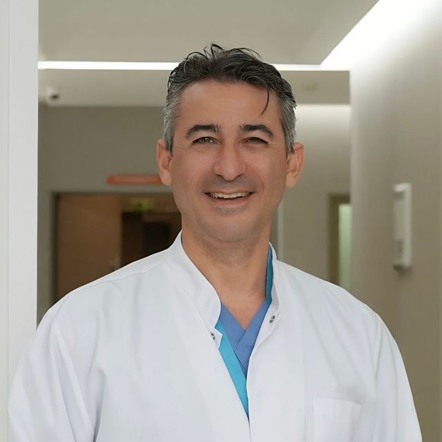 Çağatay Tezel, Göğüs Cerrahisi İstanbul