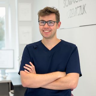Powiększ obraz: Maciej Obara, stomatolog Zielona Góra