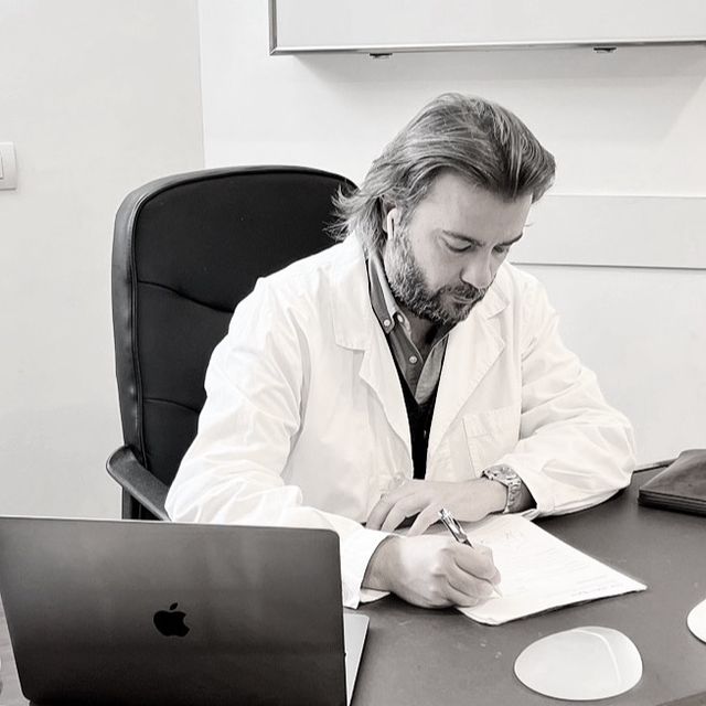Stefano Gigliotti, chirurgo plastico Roma