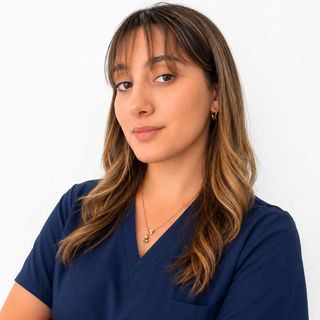 Celia Espiña, Médico estético Marin