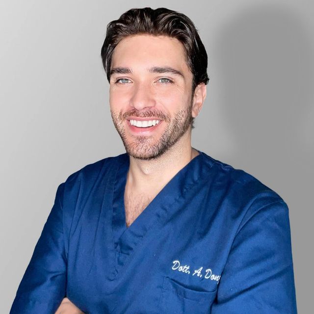 Alessandro Donzelli, dentista Napoli