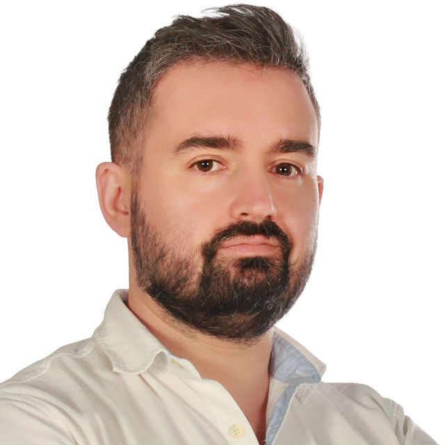 Armando Sezairi, ortopedico Modena