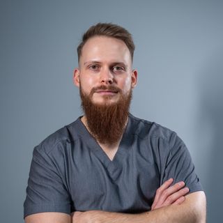 Powiększ obraz: Norbert Barteczko, fizjoterapeuta Mysłowice