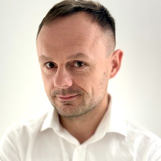 dr n. med. Rafał Tkacz