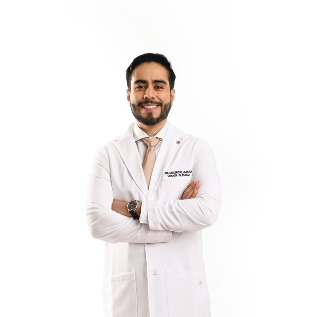 Mauricio Umaña Ordoñez, Cirujano plástico Granada