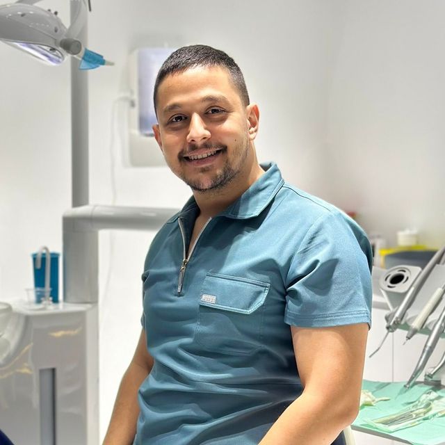 Veysel Can Kılıç, Diş Hekimi Mersin