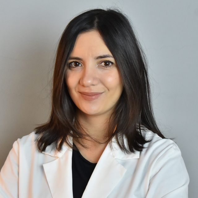 Laura  Calabrese, dermatologo Giardini-Naxos