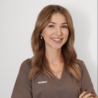 Powiększ obraz: Natalia Olejniczak, stomatolog Warszawa