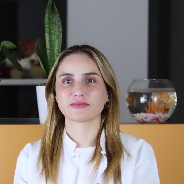 Zehra İnce, Kadın Hastalıkları Ve Doğum İzmir
