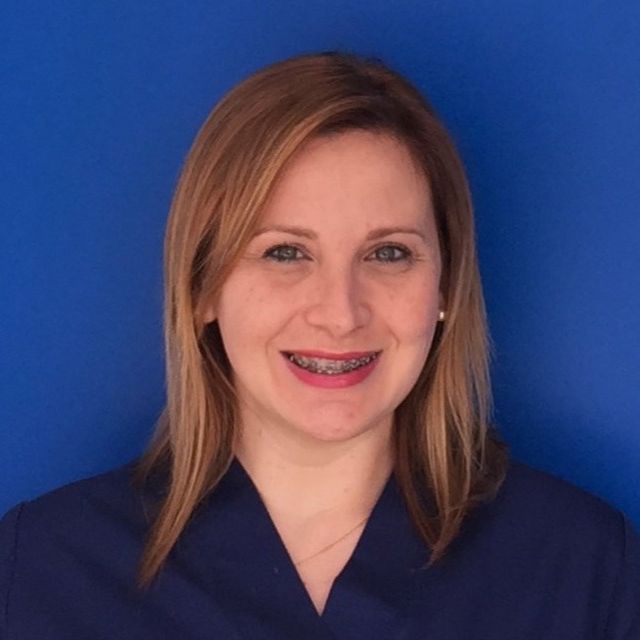 María Pecorelli, Dentista Viladecans