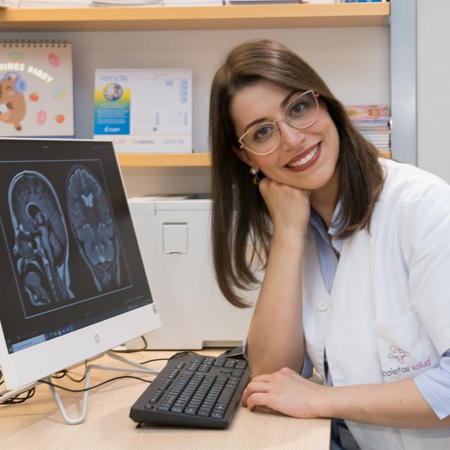 María de Felipe Pérez, Neurólogo pediátrico Valladolid