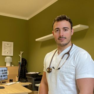 Ingrandire l'immagine: Giacomo Franceschini, medico di medicina generale Calderino