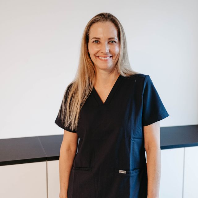 Karoline Waubke, Zahnarzt München