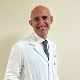 Ingrandire l'immagine: Vincenzo Scorcia, oculista Roma