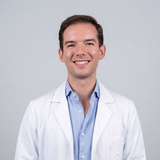 Pau Rofin Fontanet, Cirujano oral y maxilofacial Granollers