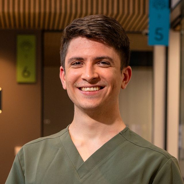 Jordi Guisado Mazquiarán, Dentista Zaragoza