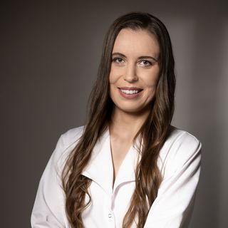 Powiększ obraz: Cynthia  Smeding, ginekolog Warszawa