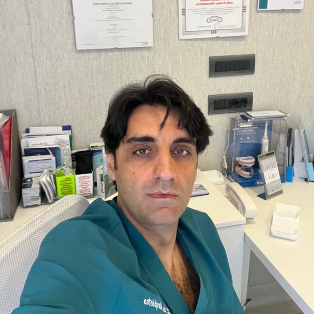 Luca Notarpietro, dentista Napoli