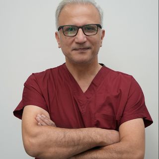 Resmi büyüt: Mehmet Çelt, Diş Hekimi İstanbul