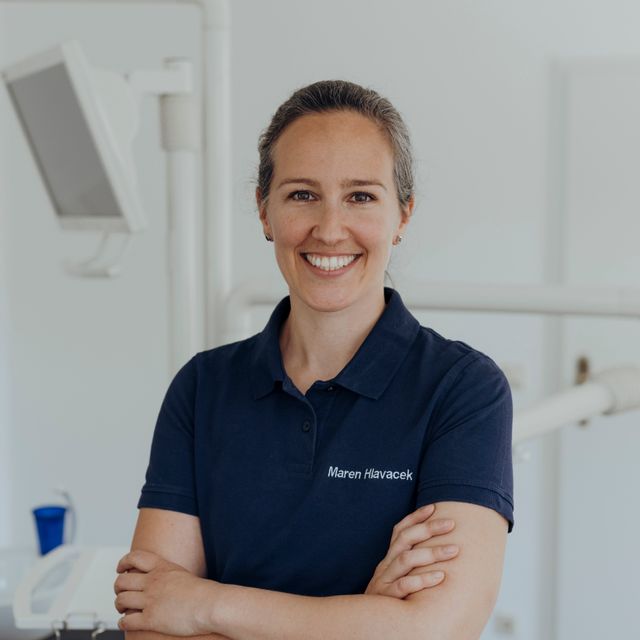 Maren Hlavacek, Zahnarzt Augsburg