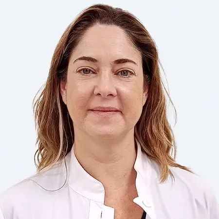Itziar Ozaeta Ortiz de Urbina, Oftalmólogo Vitoria