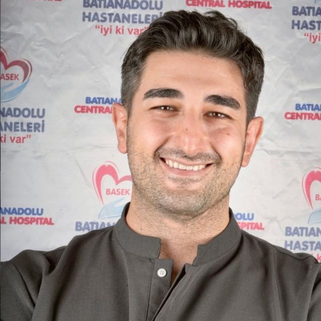 Mert Birancı, Diş Hekimi Bayraklı
