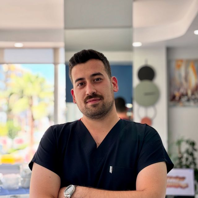 A. Oğuzhan Temizer, Diş Hekimi Mersin