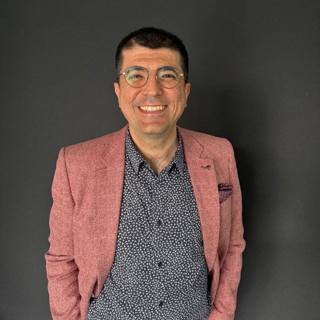 Çağdaş Çağlar Laçin, Periodontoloji İstanbul